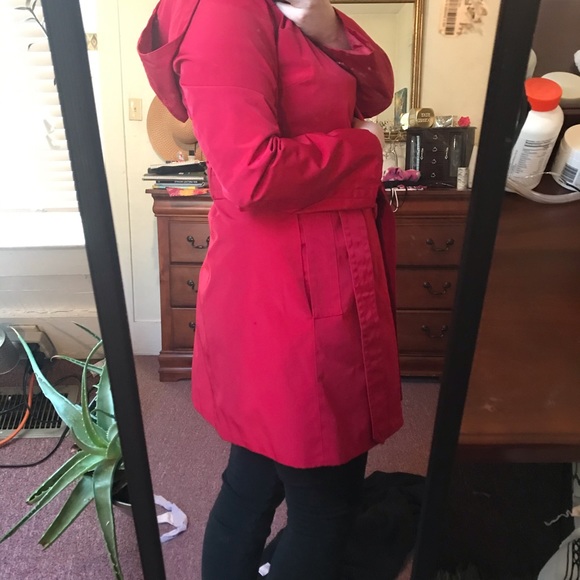 Raincoat - Picture 3 of 7